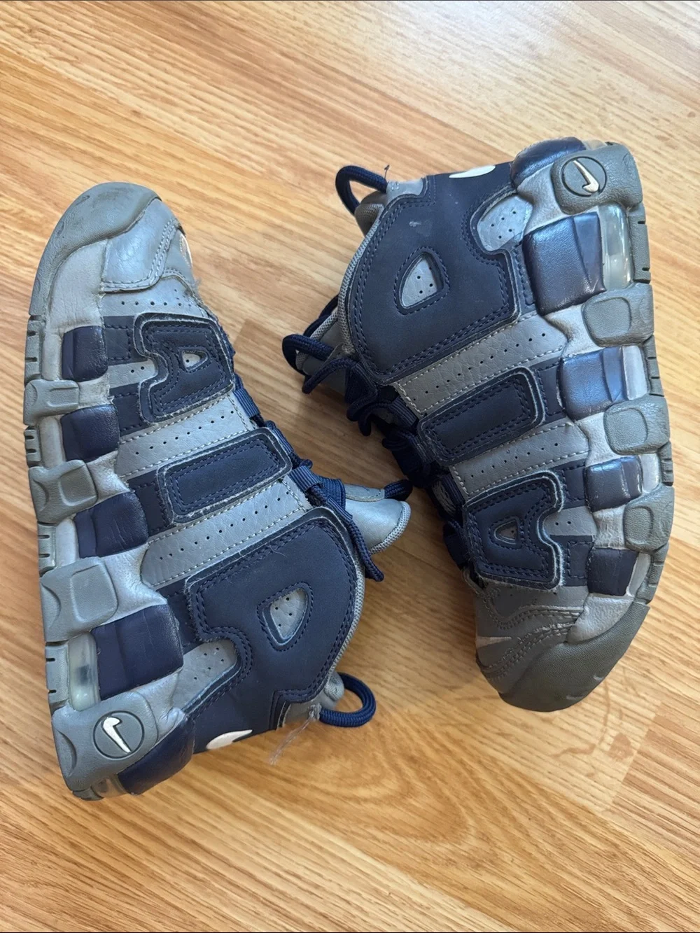 Kids Nike Bundle ✨ size 2.5